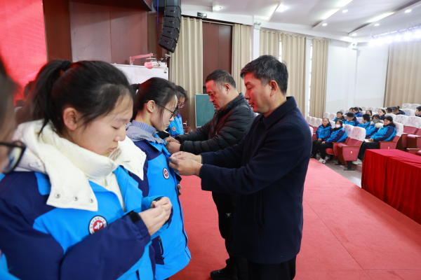94c4a3dcc3e44478aec41b6fb41d3c01.jpg