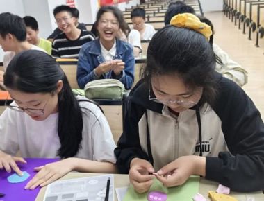 【海陵中学】五育润心 沐光同行|海陵中学心理健康教育月来啦！